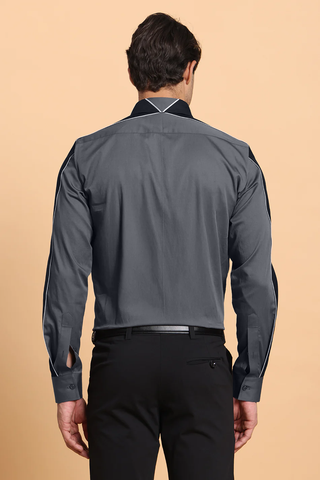 Grey commander shirt